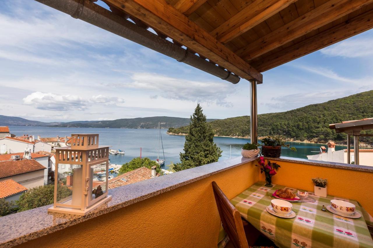 Apartmani I Soba Roberto I Mirjana Valun Exterior foto