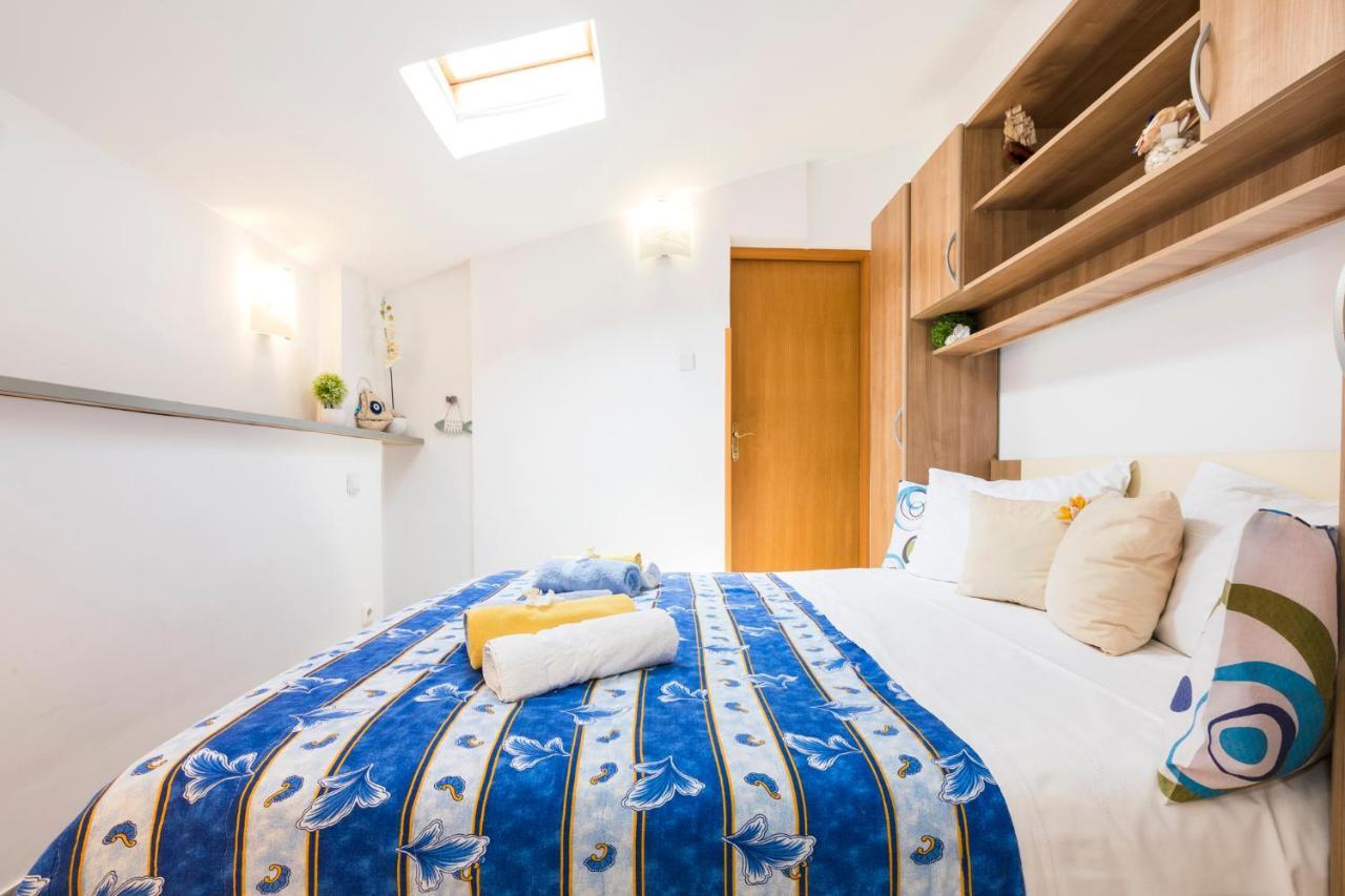 Apartmani I Soba Roberto I Mirjana Valun Exterior foto