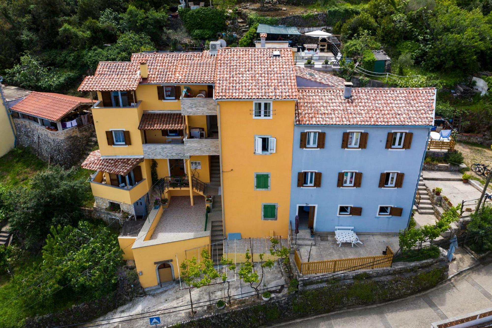Apartmani I Soba Roberto I Mirjana Valun Exterior foto