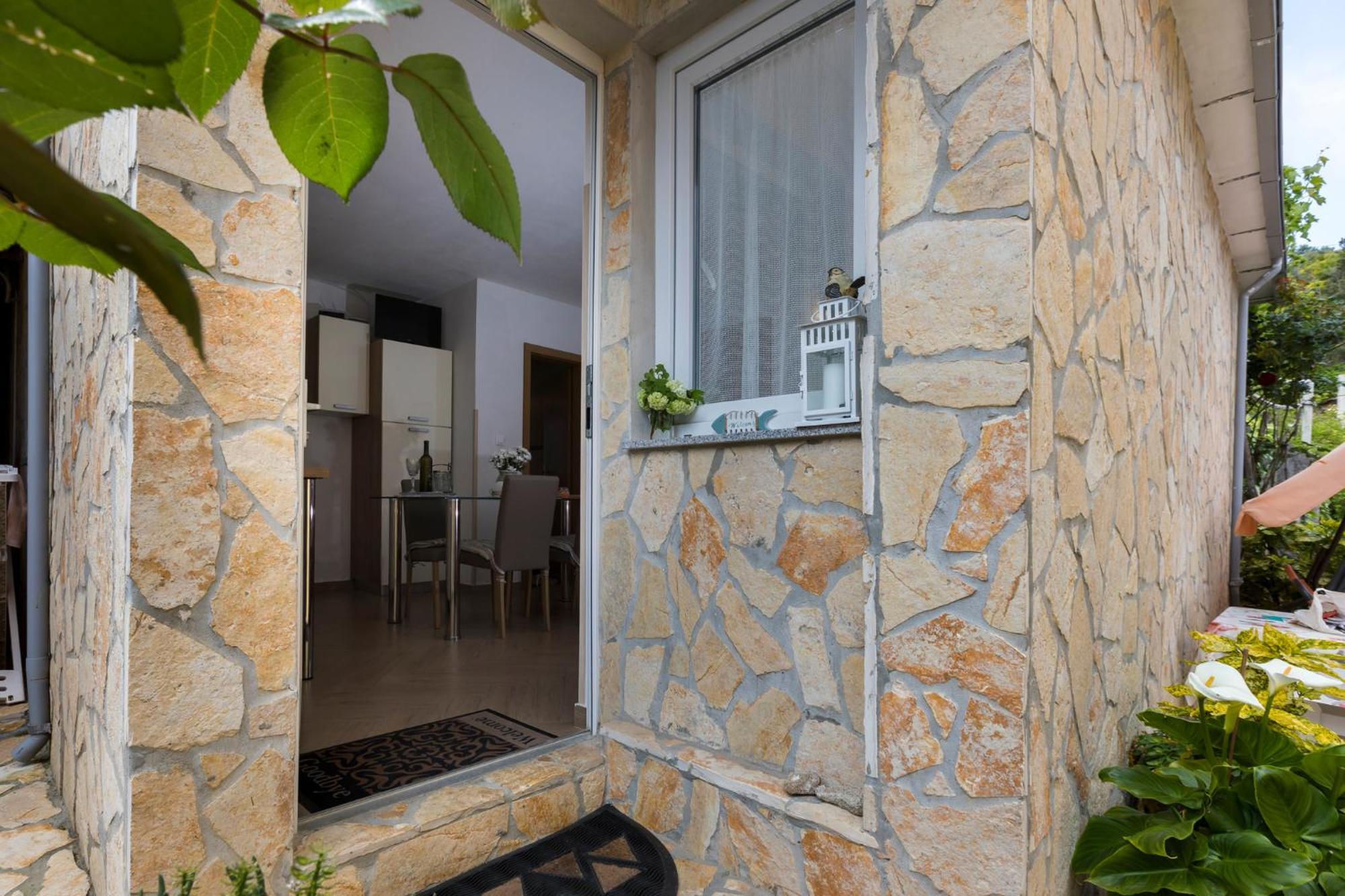Apartmani I Soba Roberto I Mirjana Valun Exterior foto