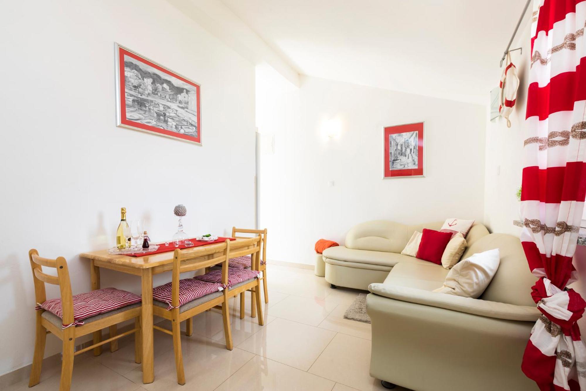 Apartmani I Soba Roberto I Mirjana Valun Exterior foto