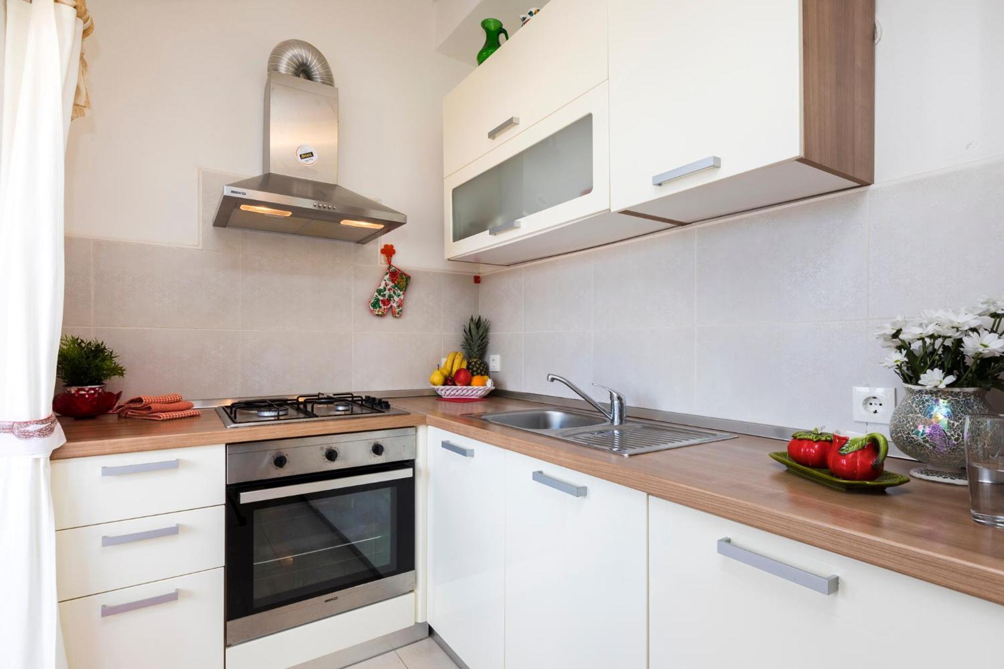 Apartmani I Soba Roberto I Mirjana Valun Exterior foto